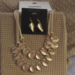 Sonoma necklace and earring ste